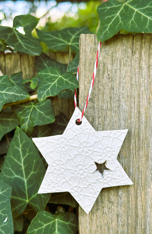 Sternaufhänger gemustert