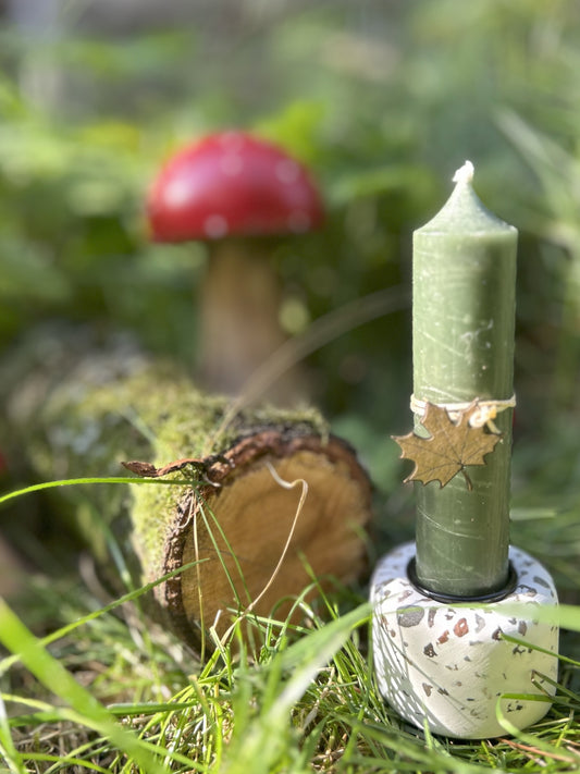 Kerzenständer in Terrazzo-Optik