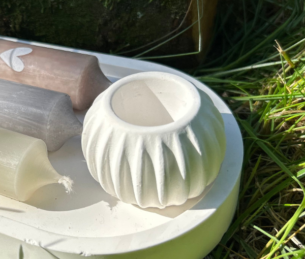 Kerzenständer Kugel mit Rillen